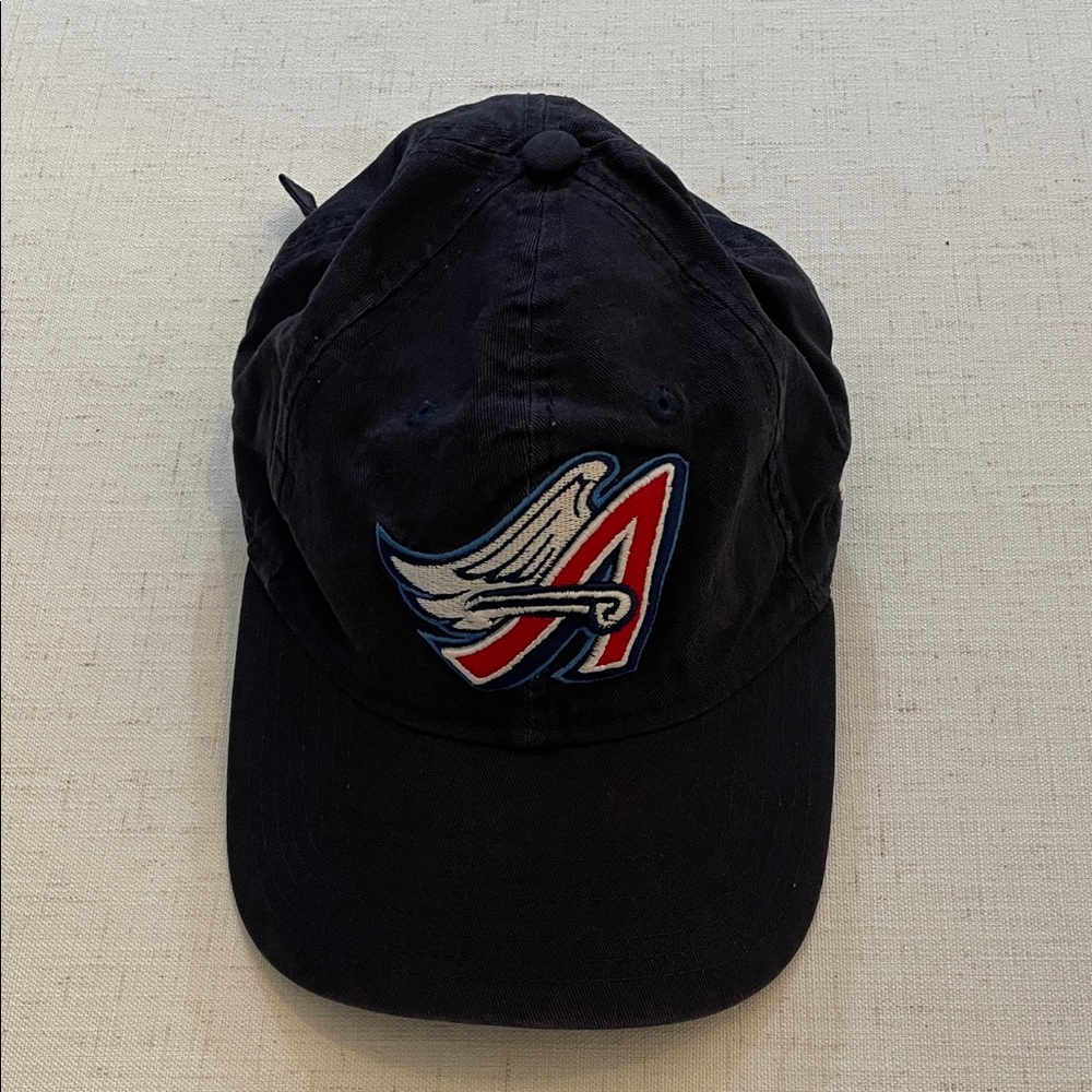 ➡️ Navy Blue Baseball Cap with Anaheim Angels winged Logo